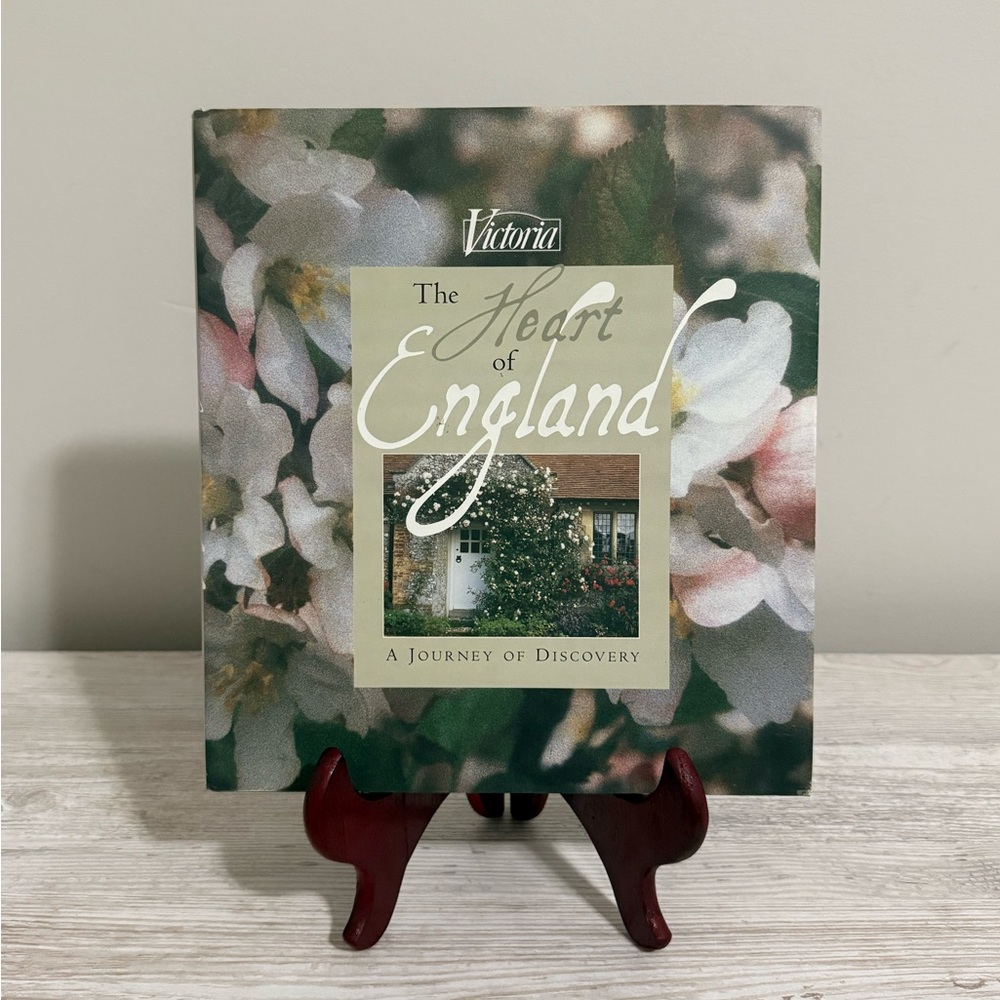 'The Heart of England' Hardcover Coffee Table Accent Book